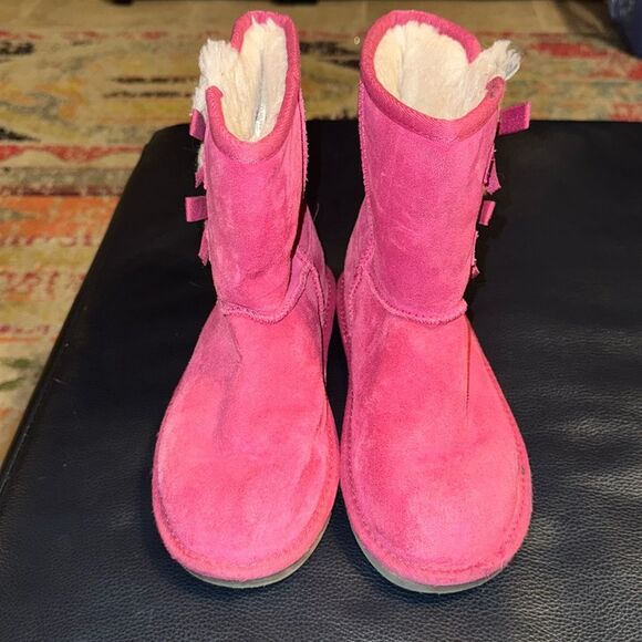 UGG KOOLABURRA Victoria Fandango Pink Suede Faux Fur Short Boot - Picture 2 of 8